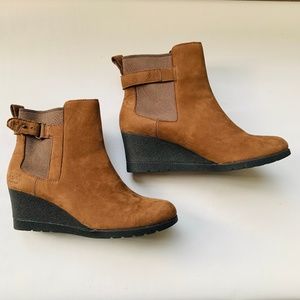 NWT! UGG Suede Indra Brown Boots 8.5
